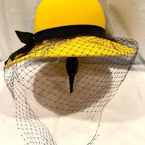 Elegant Women’s Doeskin Wool Felt Yellow Hat with Black Veil